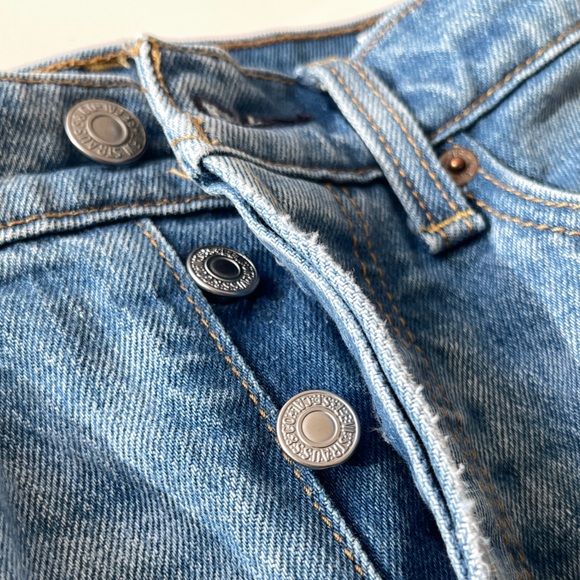 Levi's Wedgie Icon Jeans from Aritzia Medium Wash - Picture 6 of 16